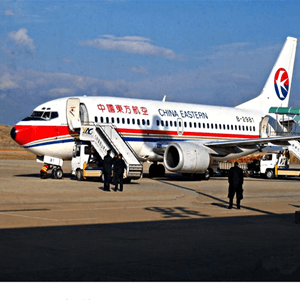 六盘水月照航空空运航空快运业稳步发展的原因是什么？